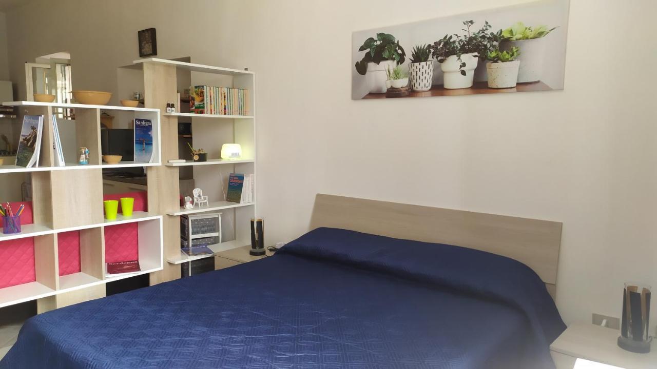 דירות איגלסיאס Casa Vacanze Lo Specchio מראה חיצוני תמונה