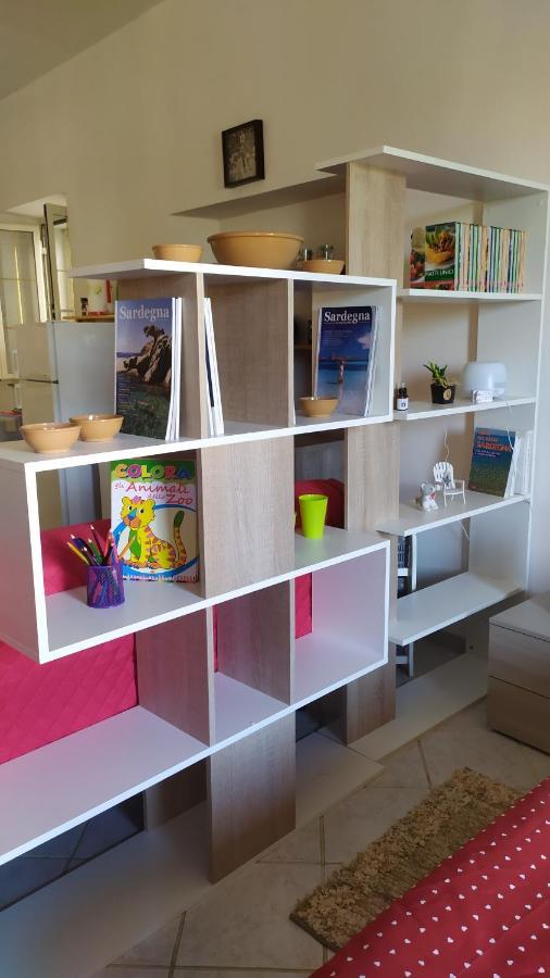 דירות איגלסיאס Casa Vacanze Lo Specchio מראה חיצוני תמונה