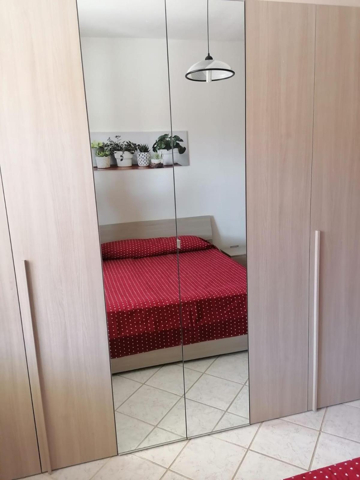 דירות איגלסיאס Casa Vacanze Lo Specchio מראה חיצוני תמונה